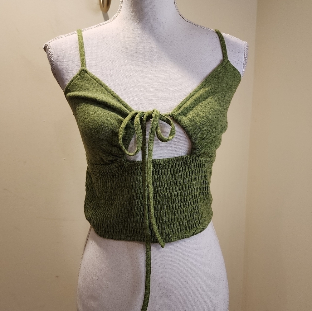 CIDER women's Green Elastic Waist Spaghetti Straps Crop top size M